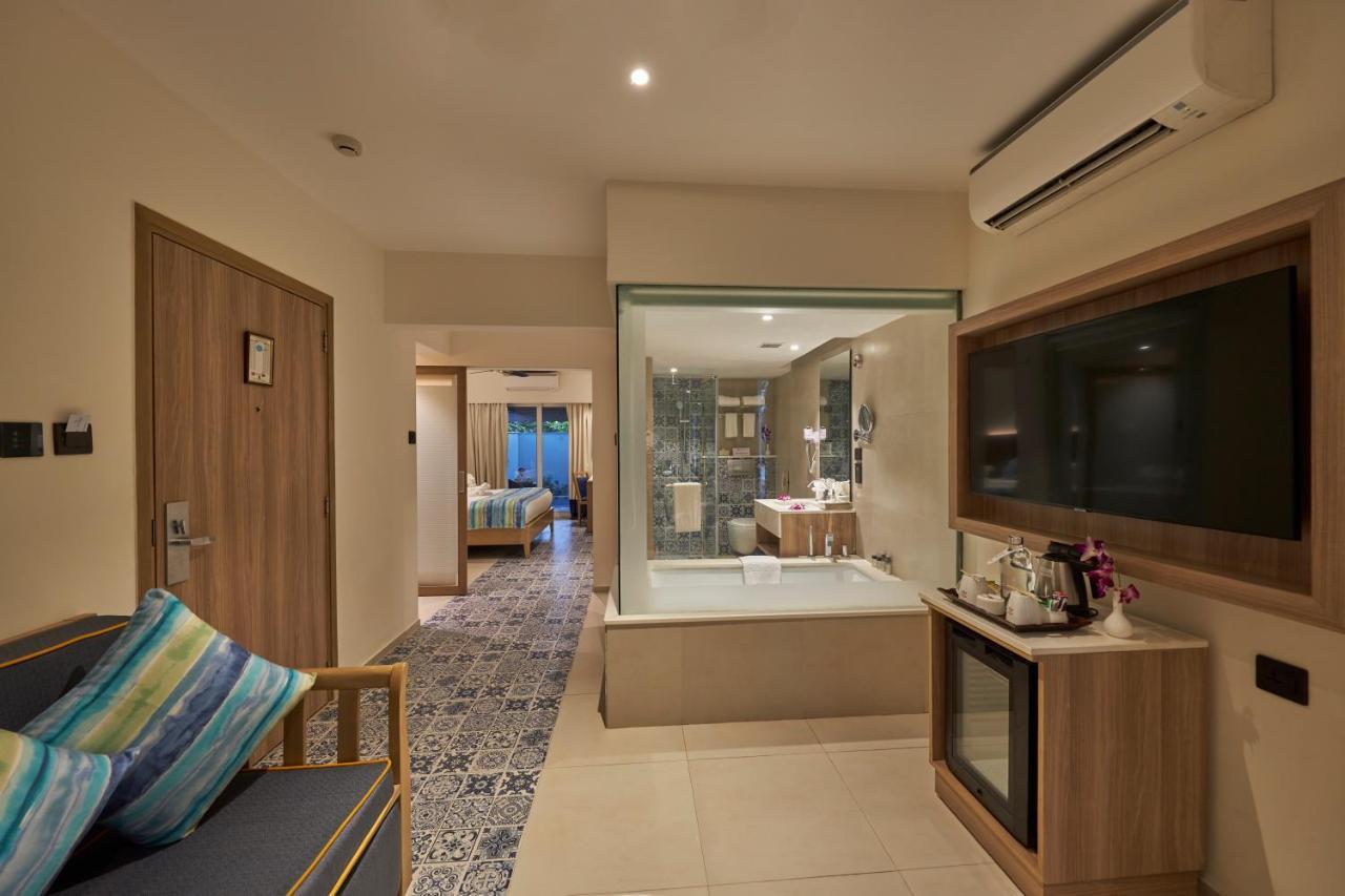 Royal Orchid Beach Resort & Spa, Utorda Beach Goa Εξωτερικό φωτογραφία