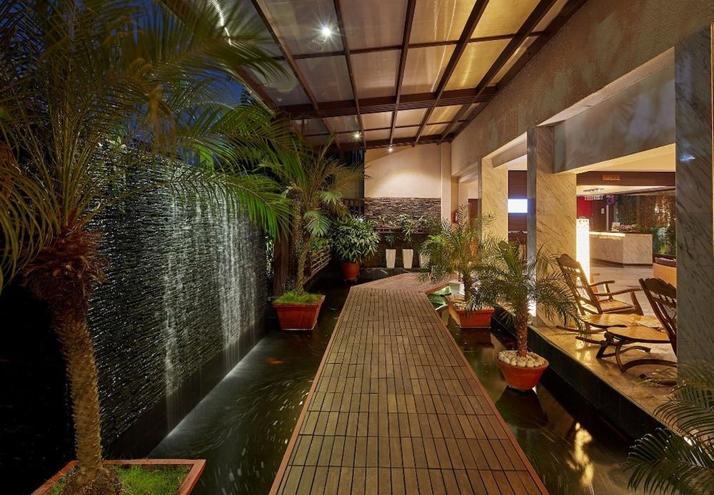 Royal Orchid Beach Resort & Spa, Utorda Beach Goa Εξωτερικό φωτογραφία