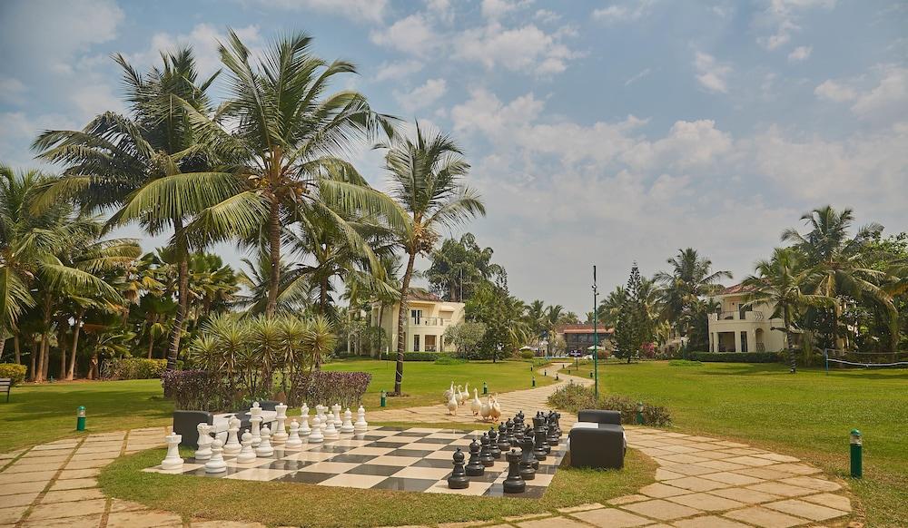 Royal Orchid Beach Resort & Spa, Utorda Beach Goa Εξωτερικό φωτογραφία