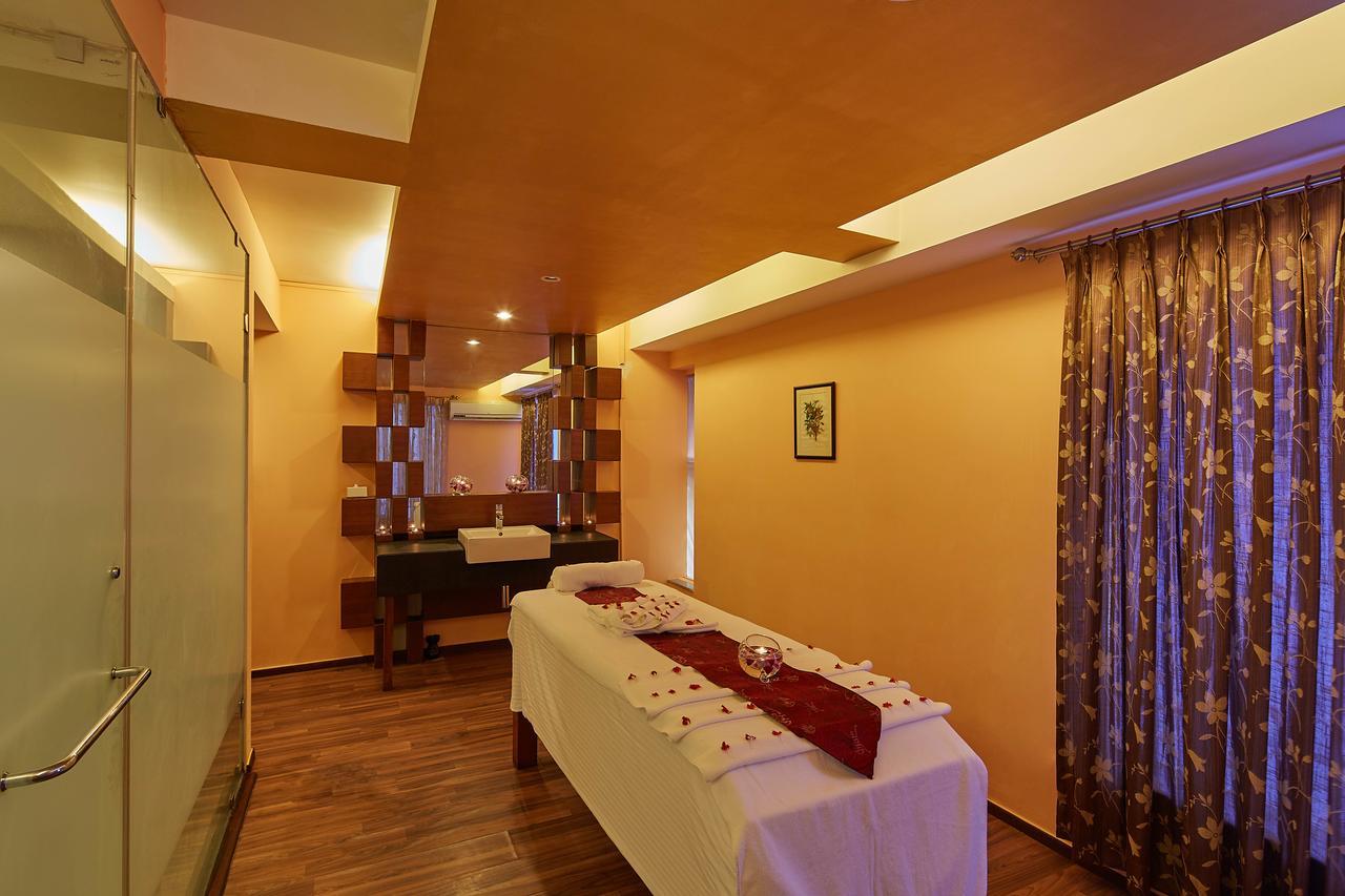 Royal Orchid Beach Resort & Spa, Utorda Beach Goa Εξωτερικό φωτογραφία